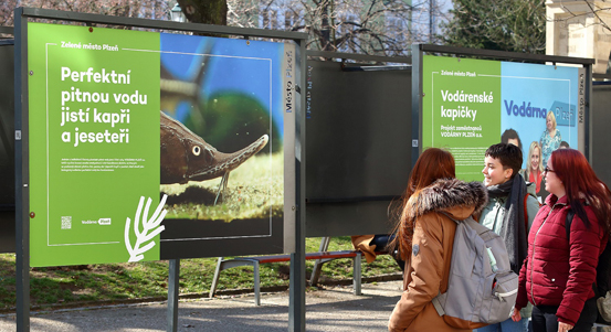 Zelená je barva Plzně, upozorňuje výstava ve Smetanových sadech