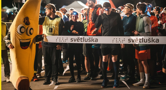 Noční běhy pro Světlušku odstartují štafetu v Plzni