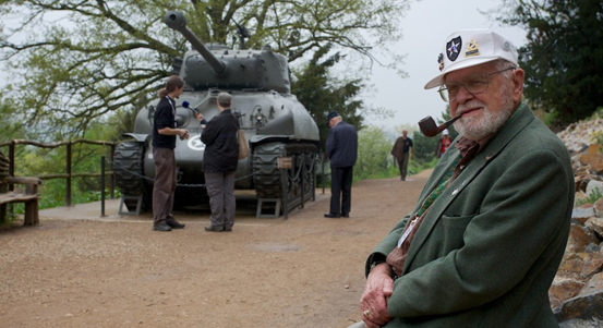 Zemřel muž, který osvobozoval Plzeň – veterán James Duncan