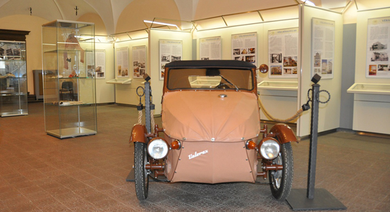 Velorex v mázhauzu připomíná kunsthistoričku Věru Běhalovou