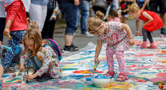 Olympiáda a Víkend otevřených zahrad oživí Jiráskovo náměstí