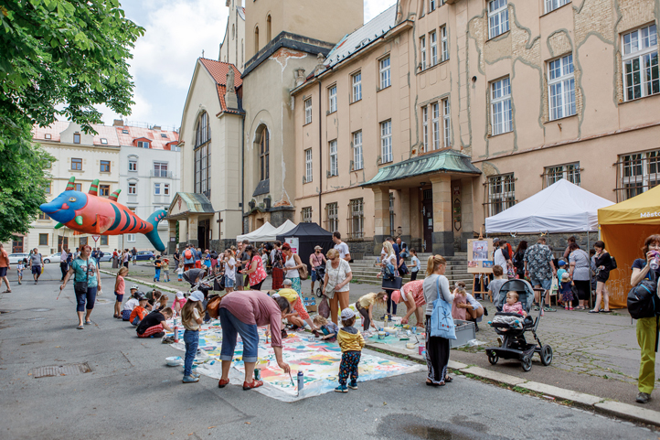 Plzeň podpoří i opravu vnějších schodů kostela Panny Marie Růžencové