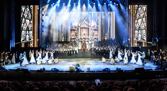 Tisíce diváků se nenechaly ujít Noc s operou, tentokrát byla i s muzikálem