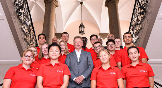 Primátor Pavel Šindelář přijal mladé lidi, kteří do Plzně přijeli z celé Evropy