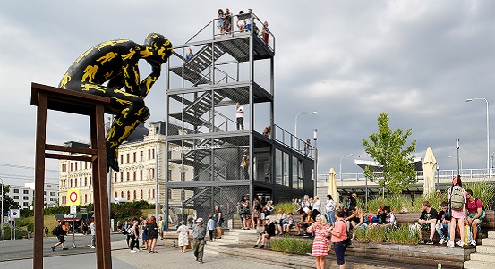 Paluba Hamburk oslavila první rok fungování