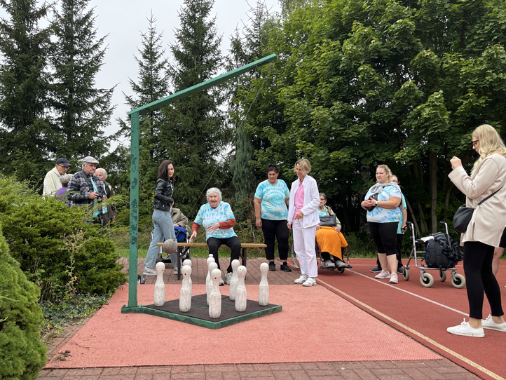 Osmiboj (zdroj fotografií: Odbor sociálních služeb Magistrátu města Plzně)
