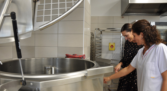 Školní jídelna 15. základní školy dostala k 50. narozeninám rozsáhlou rekonstrukci a modernizaci