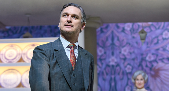 Lumír Olšovský získal Cenu Thálie za profesora Higginse