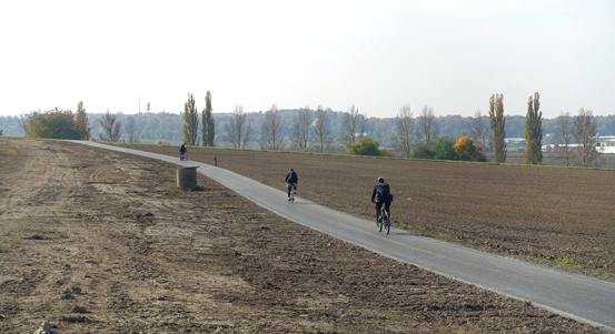 Nová cyklostezka propojila Újezd s Červeným Hrádkem