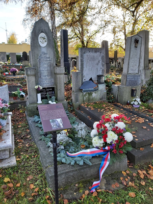 Čestný hrob Karla Nováka (foto: K. Zvěřinová)