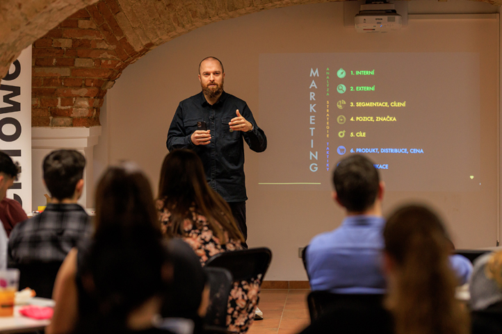 Fotografie z hackathonu (zdroj: SIT Port)