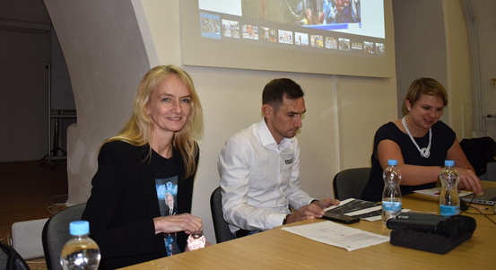 Na plzeňské radnici besedovali fotografka Markéta Navrátilová a cyklista Roman Kreuziger