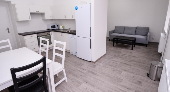 Pokračuje projekt Housing First. Pomáhá osobám se zdravotním znevýhodněním v bytové nouzi