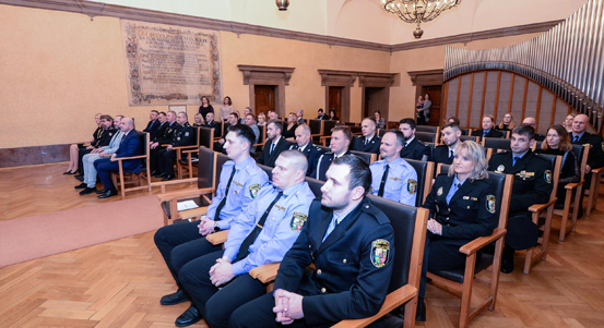 Plzeň ocenila osobnosti z řad policistů, záchranářů a hasičů, kteří vykonali mimořádné činy při záchraně lidského života a majetku