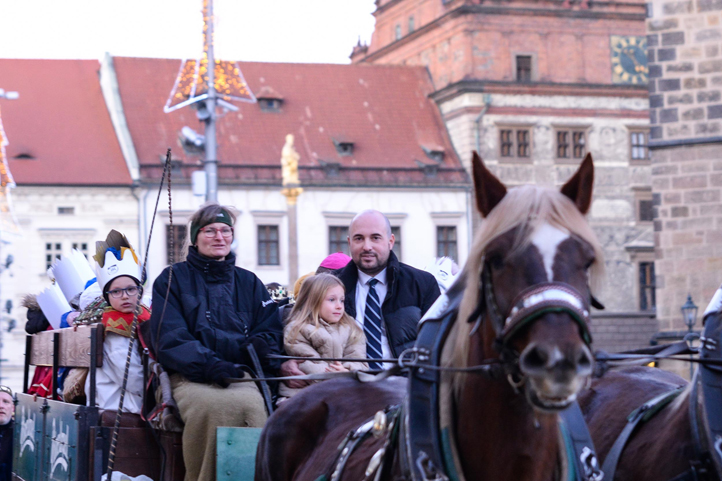 Zahájení sbírky na plzeňské radnici (fotografie: M. Pecuch)
