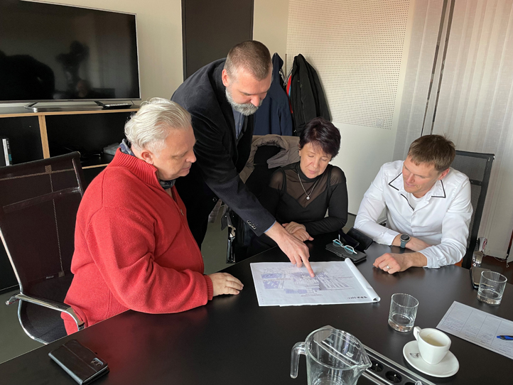 Foto z jednání k připravovanému projektu