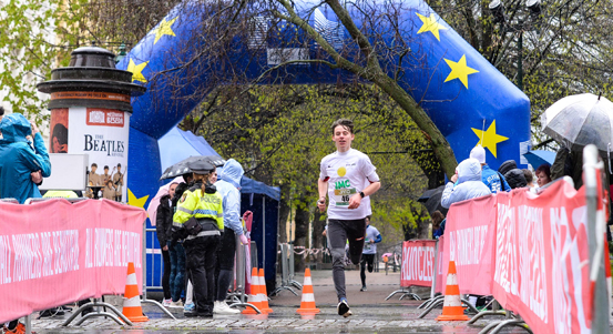 Studenti se v centru Plzně utkali v semifinálovém kole Juniorského maratonu