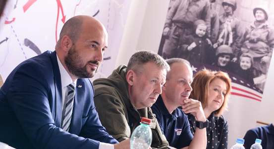 Konvoj, dobové letouny i grippeny. Takové budou letošní Slavnosti svobody