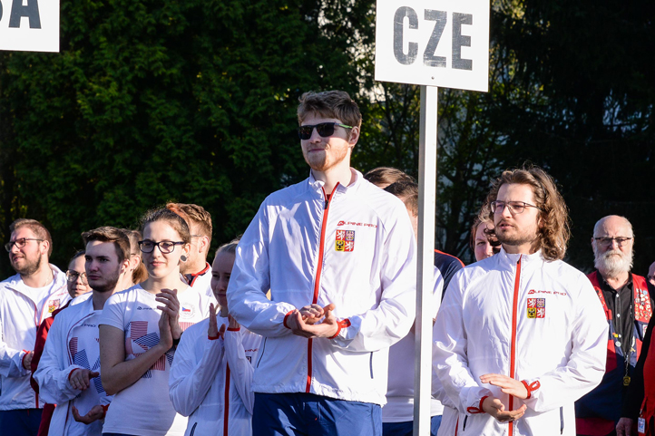 Zahájení závodů (fotografie: M. Pecuch)