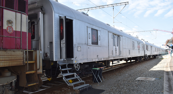 Protidrogový vlak zastavil na plzeňském nádraží