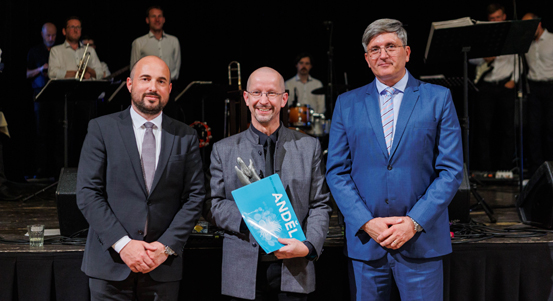 Plzeň zná svého Zlatého Anděla. Stal se jím zakladatel Ledovce Martin Fojtíček