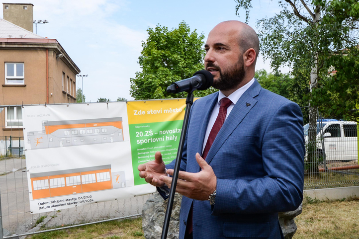 Zahájení stavby (fotografie: M. Pecuch)