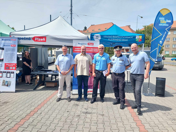 Zdroj fotografií: Odbor bezpečnosti, prevence kriminality a krizového řízení MMP