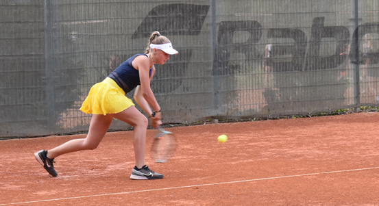 Na Slavii hrají mladí tenisté z celého světa. Koná se další ročník turnaje Ex Pilsen Babolat Cup