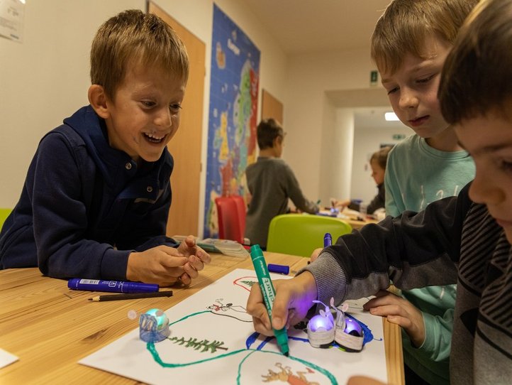 Centrum robotiky opět nabízí kroužky pro děti. 