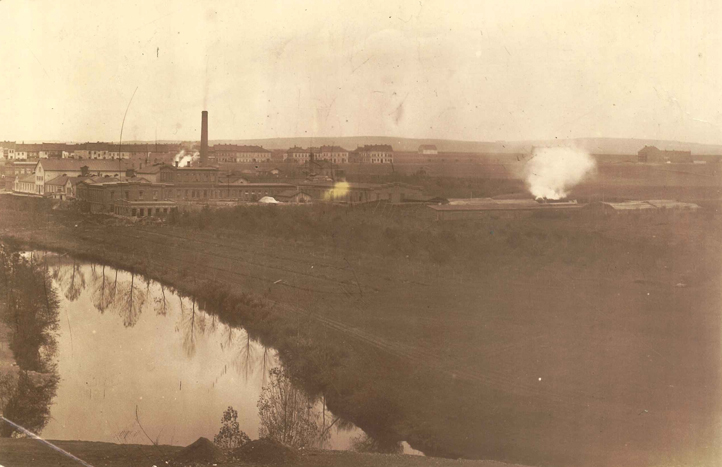 Piettova papírna na fotografii Ladislava Lábka z počátku 20. století (zdroj: Archiv města Plzně)