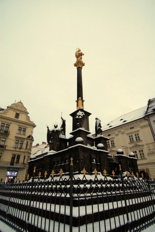 Morový sloup na plzeňském náměstí Republiky