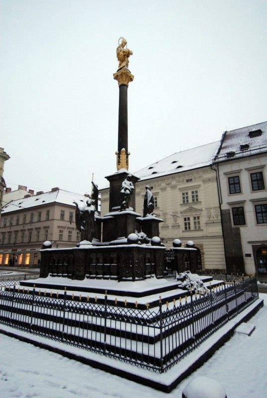 Morový sloup na plzeňském náměstí Republiky