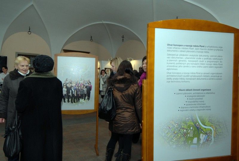 Tato příspěvková organizace města funguje rovných dvacet let. Navázala na práci tehdejšího Útvaru hlavního architekta a Urbanistického střediska města Plzně a její činnost je zaměřena na plánování a rozvoj města. Vernisáž výstavy se uskutečnila 27.2.2012.