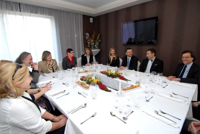 Zástupci monitorovacího výboru EU v Plzni