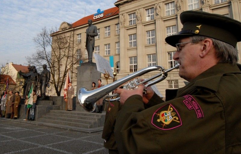 Památku T. G. Masaryka, prvního československého prezidenta, uctilo město Plzeň a hejtmanství Plzeňského kraje ve středu 7. března 2012 vzpomínkovým aktem u příležitosti 162. výročí jeho narození.