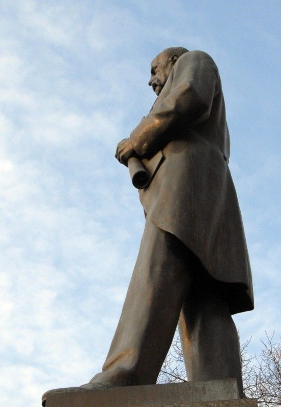 Památku T. G. Masaryka, prvního československého prezidenta, uctilo město Plzeň a hejtmanství Plzeňského kraje ve středu 7. března 2012 vzpomínkovým aktem u příležitosti 162. výročí jeho narození.