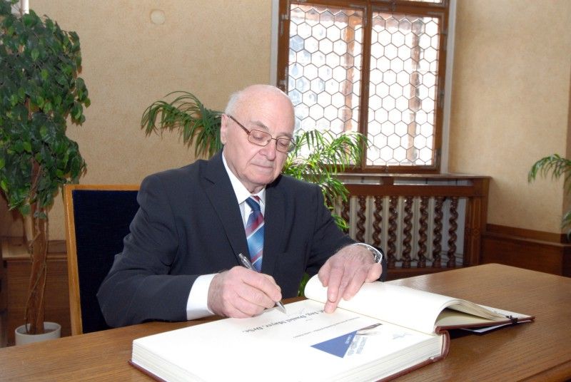 Cenu Františka Křižíka získal profesor Daniel Mayer