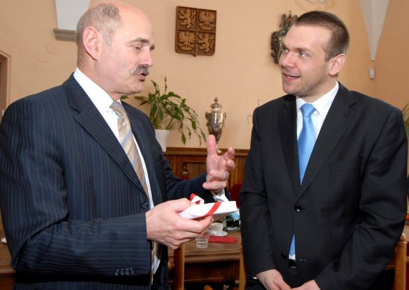 Po půl roce (19.4.2012) od poslední návštěvy se do Plzně vrátil primátor Regensburgu Hans Schaidinger, aby primátorovi Martinu Baxovi a jeho náměstkyni Evě Herinkové představil rámec možné spolupráce obou měst v projektu Evropské hlavní město kultury.