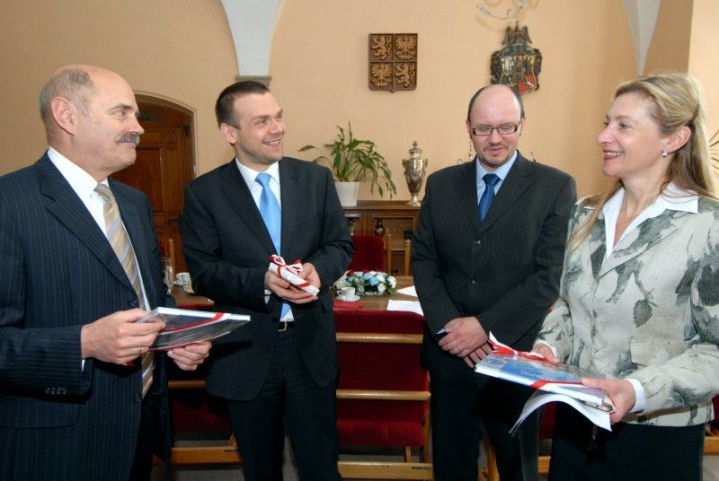 Primátor Regensburgu přijel do Plzně s návrhy spolupráce při projektu EHMK