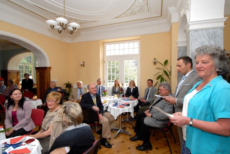 Slavnosti svobody 2012 - Frišova vila hostila přátelské setkání k udělení stipendia generála Pattona