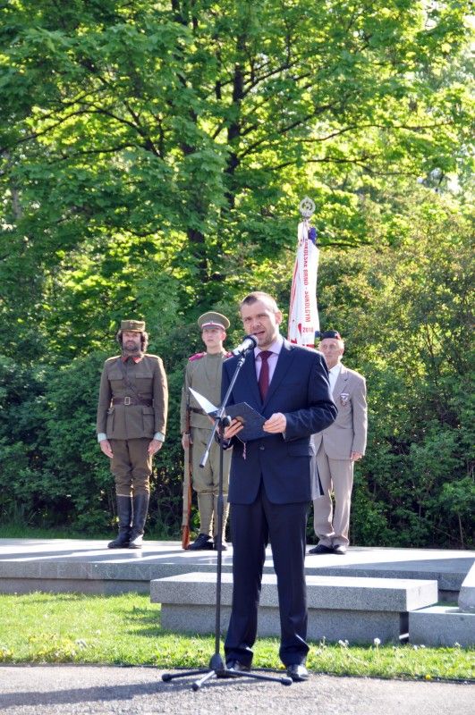 Vzpomínkovými akty začal druhý den (5.5.2012) Slavností svobody na náměstí Míru, Chodském náměstí a v Husově ulici. Foto: Z. Kubalová