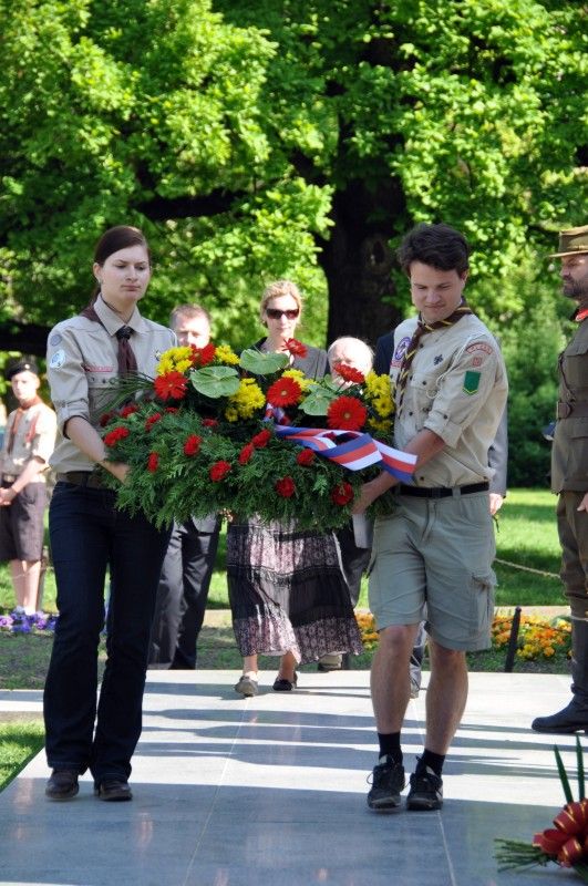 Vzpomínkovými akty začal druhý den (5.5.2012) Slavností svobody na náměstí Míru, Chodském náměstí a v Husově ulici. Foto: Z. Kubalová