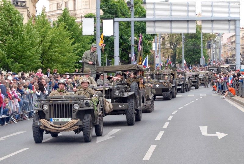 Slavnosti svobody 2012 - Convoy of Liberty projel Plzní II.