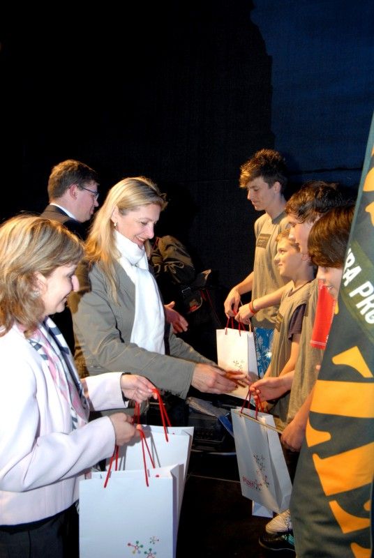 Prokázat svoji rychlost, zručnost, bystrost i vytrvalost muselo dnes (5.5.2012) deset týmů odvážných studentů, které se z úvodního vědomostního kola probojovalo do finále hry Osvoboď Plzeň. O vítězi finálového klání rozhodovaly nejenom síla a mrštnost, ale také pohotovost a především oddanost a touha „osvobodit Plzeň“. Tři nejlepší týmy byly slavnostně vyhlášeny ve večerních hodinách na náměstí Republiky.