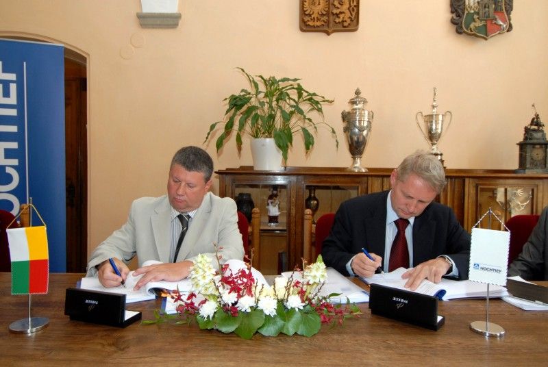 Smlouva na výstavbu nové divadelní budovy byla podepsána