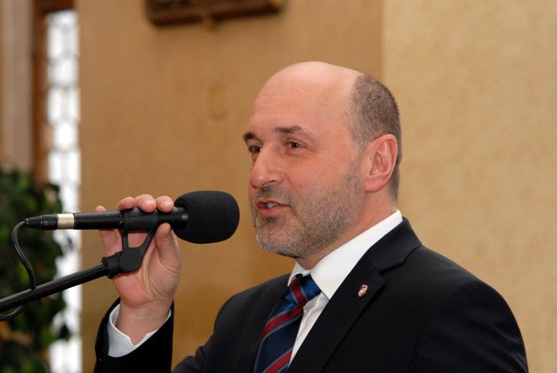 S cílem poděkovat plzeňským fotbalistů za vynikající reprezentaci Plzně nejen v Evropské lize pozvalo vedení města hráče a vedení klubu FC Viktoria na společné setkání, které se uskutečnilo ve čtvrtek (4.4.2013) odpoledne v obřadní síni plzeňské radnice.