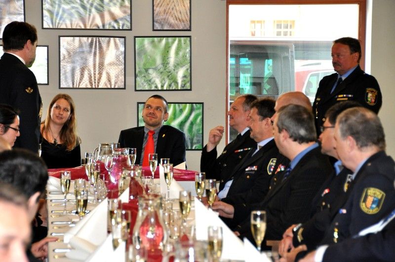 Více než dvě desítky ředitelů městských policií se ve čtvrtek 18. dubna 2013 sjely do Plzně, aby zde diskutovaly o společných problémech, které jejich sbory musí řešit. Přestože velikost měst, počet strážníků i rozpočty jednotlivých útvarů se liší, jako jeden z nejpalčivějších považují bezdomovectví. 