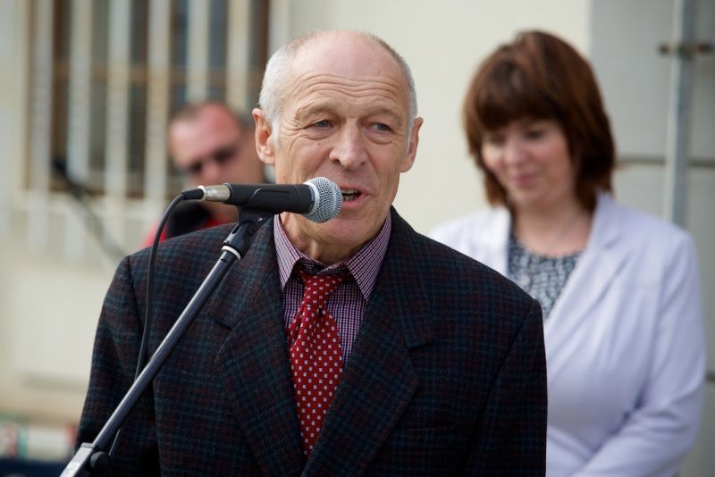 Neobyčejné fotografie představí město Plzeň při oslavách osvobození americkou armádou ve dvou expozicích, které doplňují program Slavností svobody. Autorem kolekce velkoformátových fotografií ve Smetanových sadech je bývalý seržant druhé pěší divize James H. Duncan. Přes dvě stě fotografií v mázhauzu plzeňské radnice pod názvem Plzeň nezapomíná zachycuje dobu konce 2. světové války a začátek mírového života v Plzni a na Plzeňsku osvobozeném západními spojenci. (foto: R. Muchka, 23.4.2013)