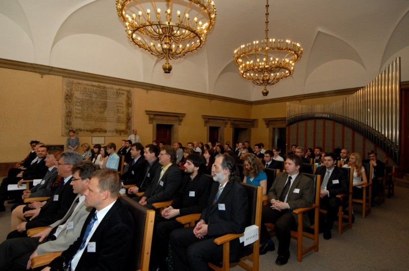 Se zahraničními hosty Olympiády techniky se krátce před jejím zahájením sešli (22.5.2012) primátor Martin Baxa a radní pro oblast školství, mládeže, sportu a životního prostředí Irena Rottová. Společně ocenili úsilí pedagogů věnované akcím, které podporují technické vzdělávání, jež má následný vliv na rozvoj ekonomiky našeho státu.