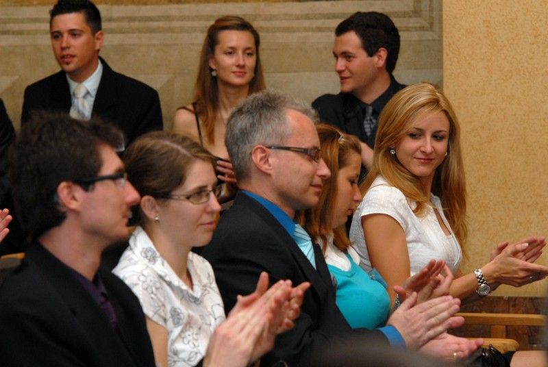 Se zahraničními hosty Olympiády techniky se krátce před jejím zahájením sešli (22.5.2012) primátor Martin Baxa a radní pro oblast školství, mládeže, sportu a životního prostředí Irena Rottová. Společně ocenili úsilí pedagogů věnované akcím, které podporují technické vzdělávání, jež má následný vliv na rozvoj ekonomiky našeho státu.